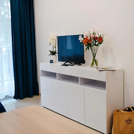 Apartment In Uk Cin Near Baltic Sea, Cleaning Included *